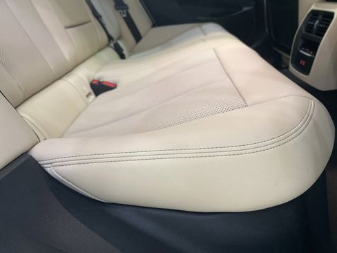 Used 2023 BMW 330i xDrive 330i xDrive w/ Driving Assistance Package image 51