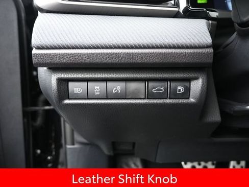Used 2026 Toyota Camry SE AWD/4WD image 22