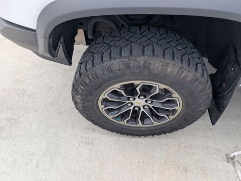 Used 2018 Chevrolet Colorado ZR2 AWD/4WD image 8