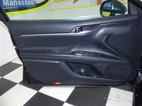 Used 2021 Toyota Camry SE AWD/4WD image 20
