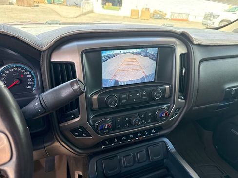 Used 2017 GMC Sierra 1500 Denali w/ Denali Ultimate Package AWD/4WD image 18
