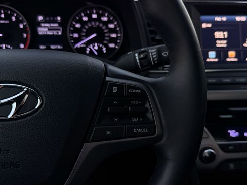 Used 2017 Hyundai Elantra Value Edition image 18