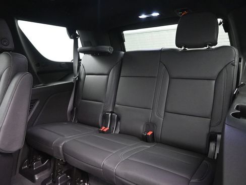 Used 2022 Chevrolet Tahoe LT w/ Luxury Package AWD/4WD image 28