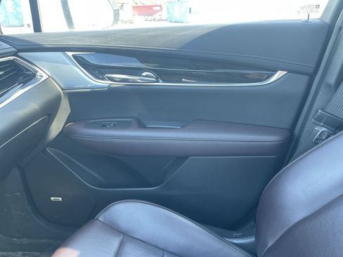 Certified 2023 Cadillac XT6 Premium Luxury w/ LPO, Floor Liner Package AWD/4WD image 33