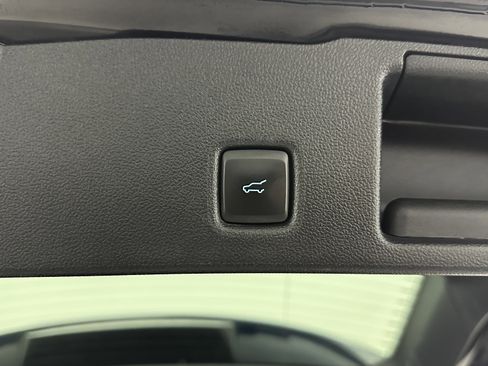 Used 2021 Ford Escape SEL image 32