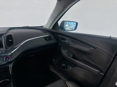 Used 2019 Chevrolet Impala Premier FWD image 24