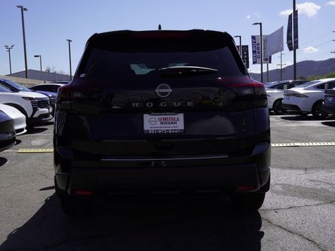 New 2026 Nissan Rogue SV image 5