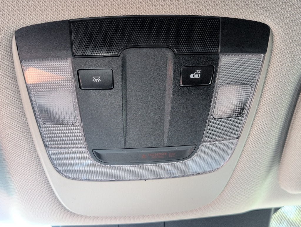 Used 2023 Kia Sorento LX FWD image 19