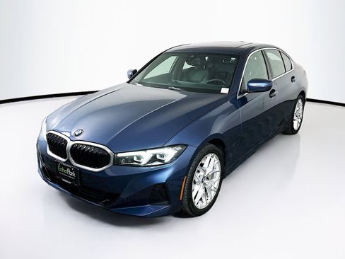Used 2025 BMW 330i Sedan image 3