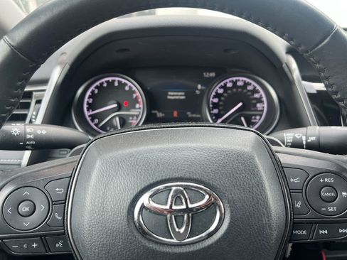 Used 2023 Toyota Camry SE image 16