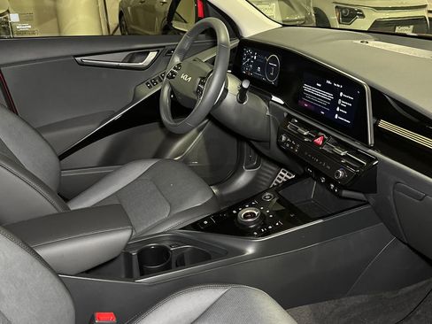 New 2026 Kia Niro Wave image 12