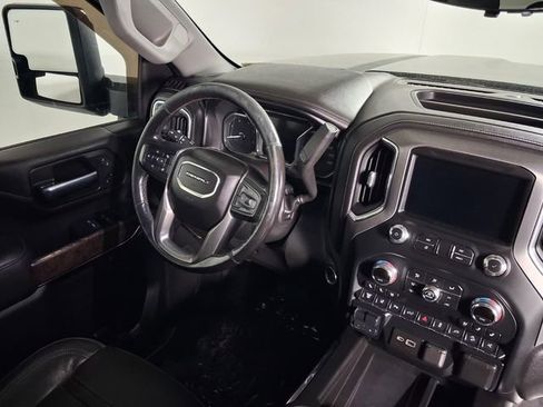 Used 2021 GMC Sierra 2500 Denali w/ Denali Ultimate Package AWD/4WD image 18