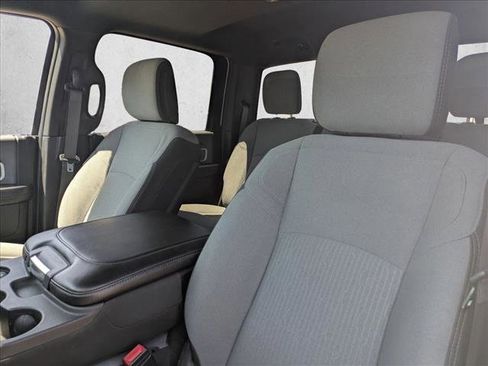 Used 2022 RAM 3500 Big Horn image 16