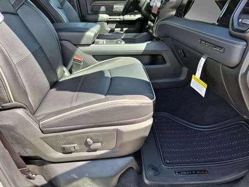 New 2026 RAM 3500 Limited AWD/4WD image 22