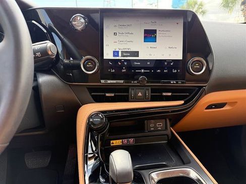 Used 2025 Lexus NX 350 AWD w/ Premium Package image 15
