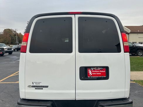 Used 2013 Chevrolet Express 3500 LT w/ LT Preferred Equipment Group image 7