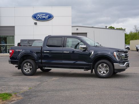Used 2022 Ford F150 Lariat w/ Equipment Group 502A High AWD/4WD image 2