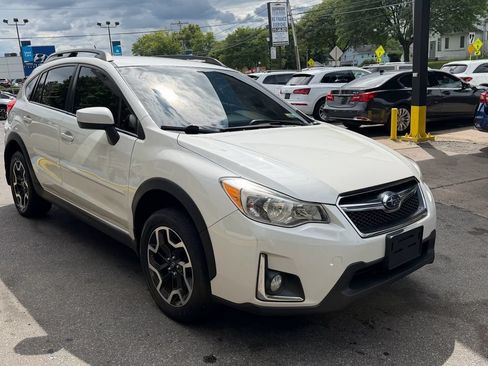 Used 2016 Subaru Crosstrek 2.0i Premium AWD/4WD image 7