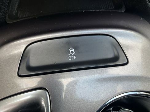 Used 2022 Chevrolet Malibu LT FWD image 19