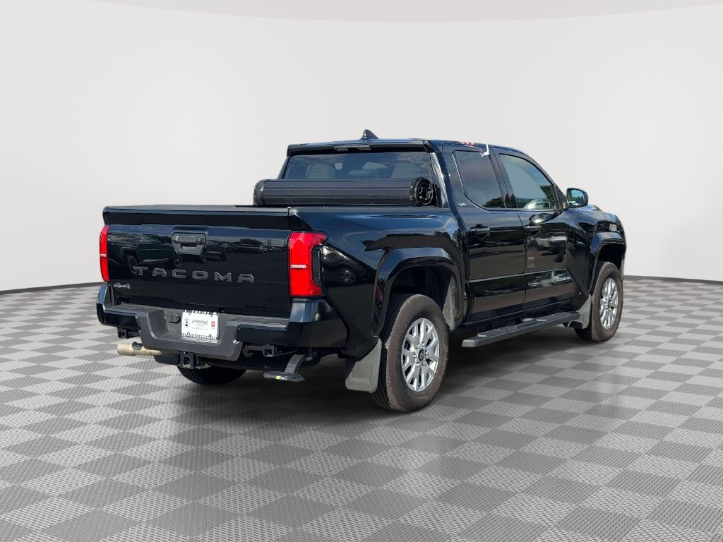 Used 2025 Toyota Tacoma SR5 AWD/4WD image 7