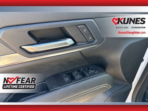 Used 2025 GMC Terrain Elevation image 20