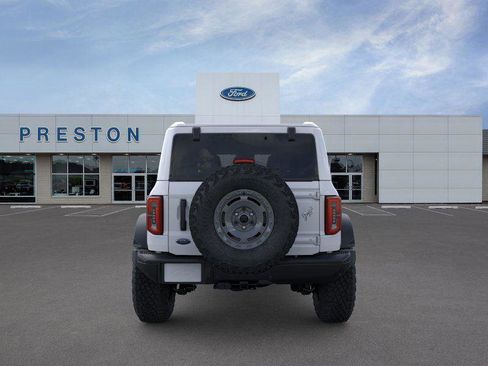 New 2025 Ford Bronco Badlands image 5