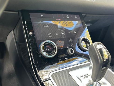 Used 2020 Land Rover Range Rover Evoque SE image 25