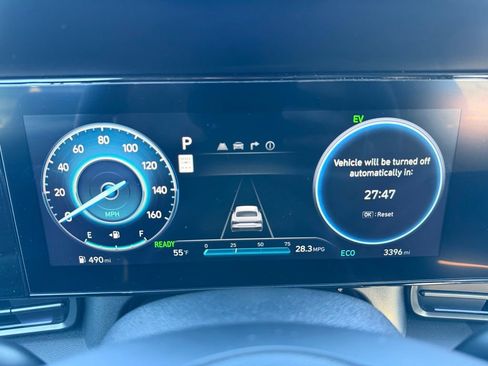 Used 2025 Hyundai Elantra SEL image 9