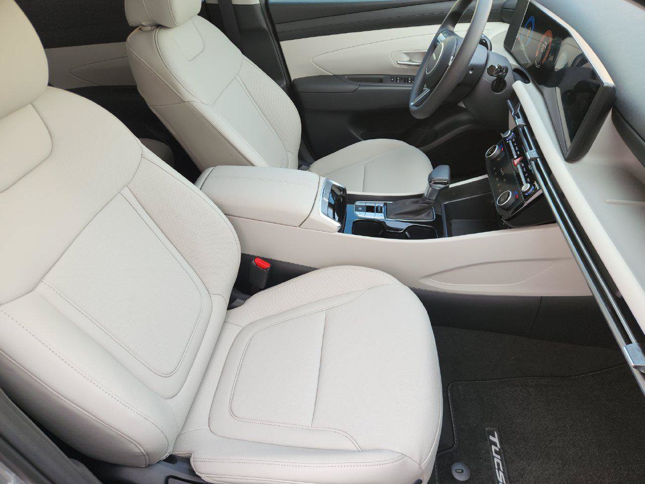 New 2026 Hyundai Tucson SEL Plus FWD image 10