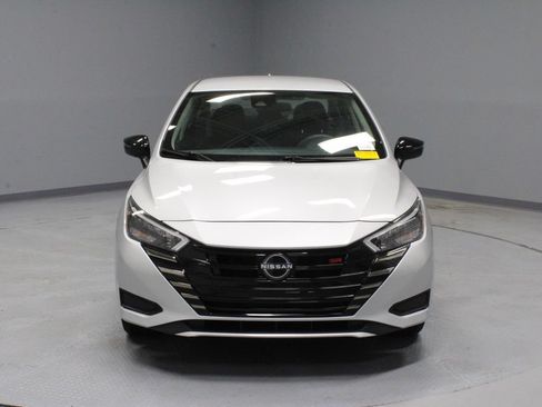 Certified 2024 Nissan Versa SR FWD image 3