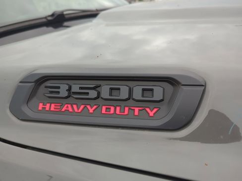 New 2026 RAM 3500 Big Horn AWD/4WD image 9