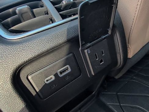 Used 2019 Chevrolet Blazer Premier w/ Sun and Wheels Package AWD/4WD image 35