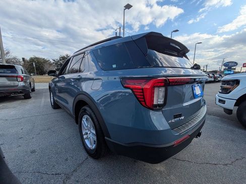 New 2026 Ford Explorer Active w/ Active Comfort Package image 6