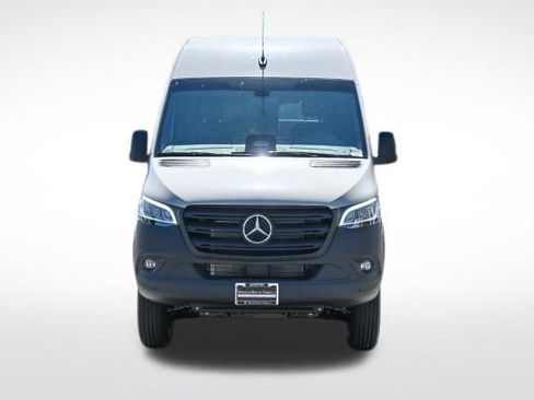 New 2025 Mercedes-Benz Sprinter 2500 image 2