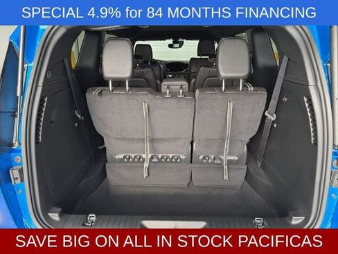 New 2026 Chrysler Pacifica Select w/ S Appearance Package image 27