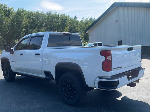 Used 2024 Chevrolet Silverado 2500 LTZ w/ LTZ Plus Package AWD/4WD image 6