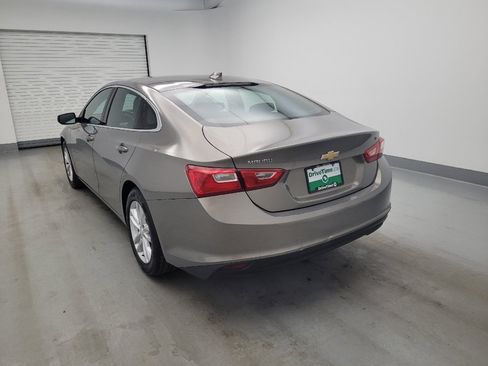 Used 2018 Chevrolet Malibu LT FWD image 5
