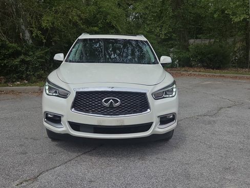 Used 2016 INFINITI QX60 AWD w/ Premium Package image 8
