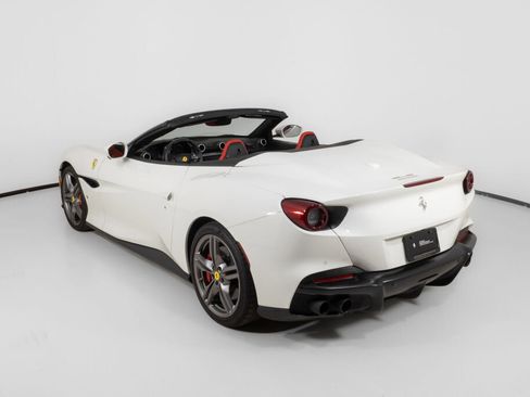 Used 2022 Ferrari Portofino M image 5