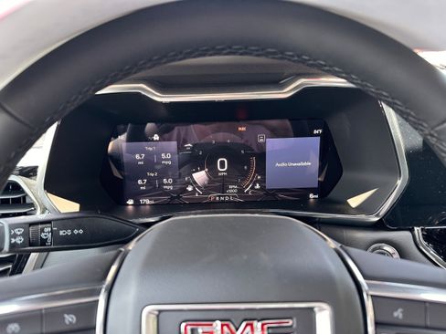 New 2025 GMC Canyon Elevation w/ Convenience Package image 13