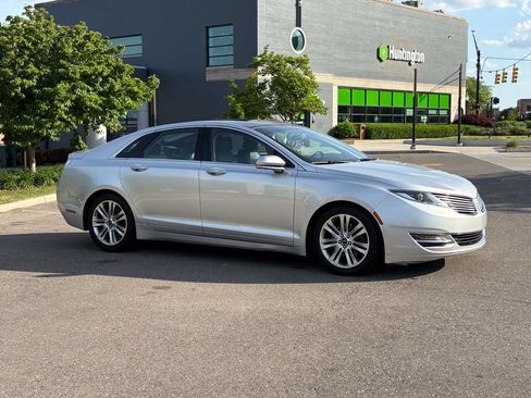 Used 2014 Lincoln MKZ w/ Equipment Group 102A Reserve FWD image 6