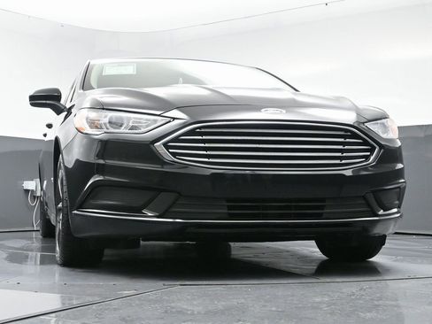 Used 2018 Ford Fusion S image 47