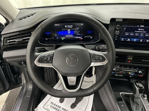 Used 2025 Volkswagen Jetta S FWD image 4