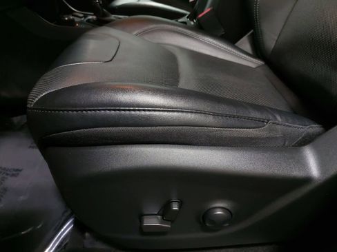 Used 2022 Jeep Cherokee Limited w/ Sun & Sound Group image 29