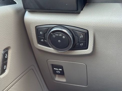 Used 2020 Ford F150 XL w/ Equipment Group 101A Mid RWD image 23