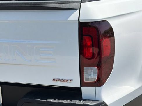 Certified 2025 Honda Ridgeline Sport image 33