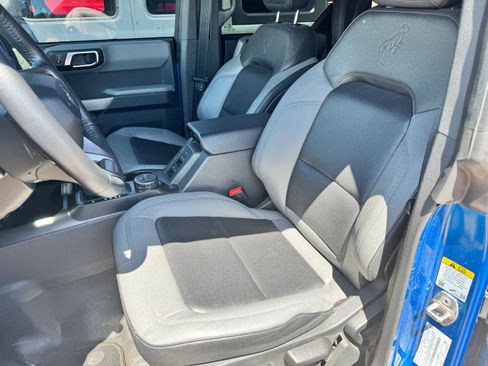 Used 2023 Ford Bronco Black Diamond image 10