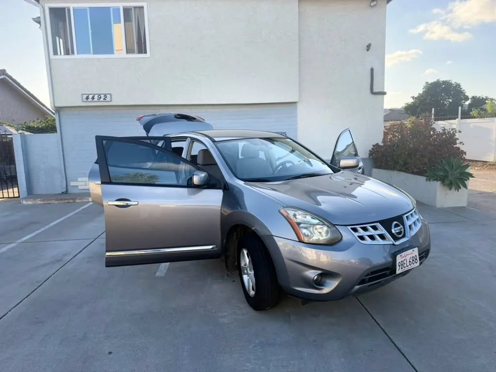 Used 2013 Nissan Rogue S w/ Special Edition Pkg AWD/4WD image 6