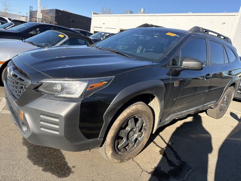 Used 2022 Subaru Outback Wilderness image 5