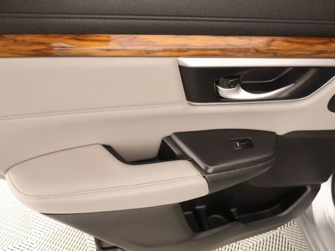 Used 2020 Honda CR-V EX-L image 17